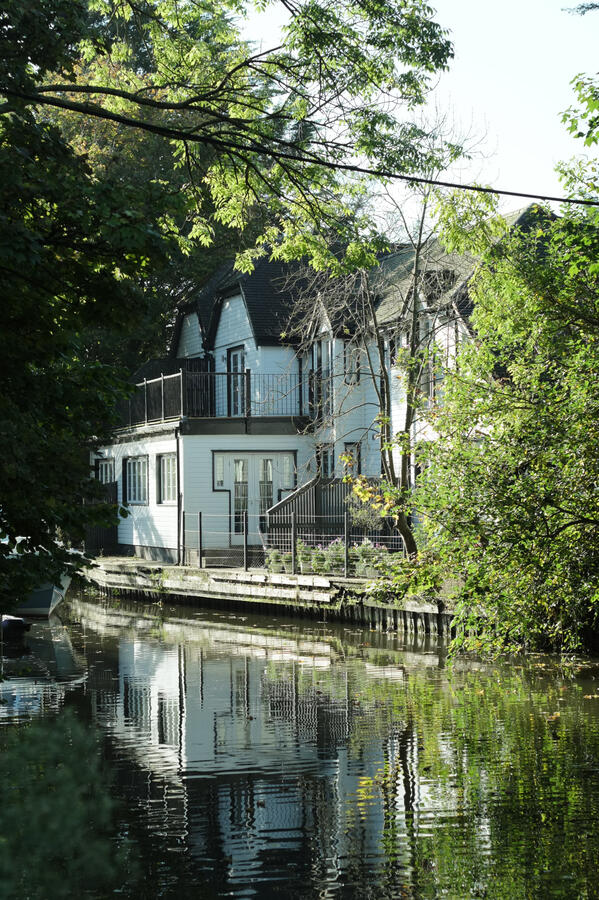 Maidenhead, Fujifilm X-Pro I & Helios 44M